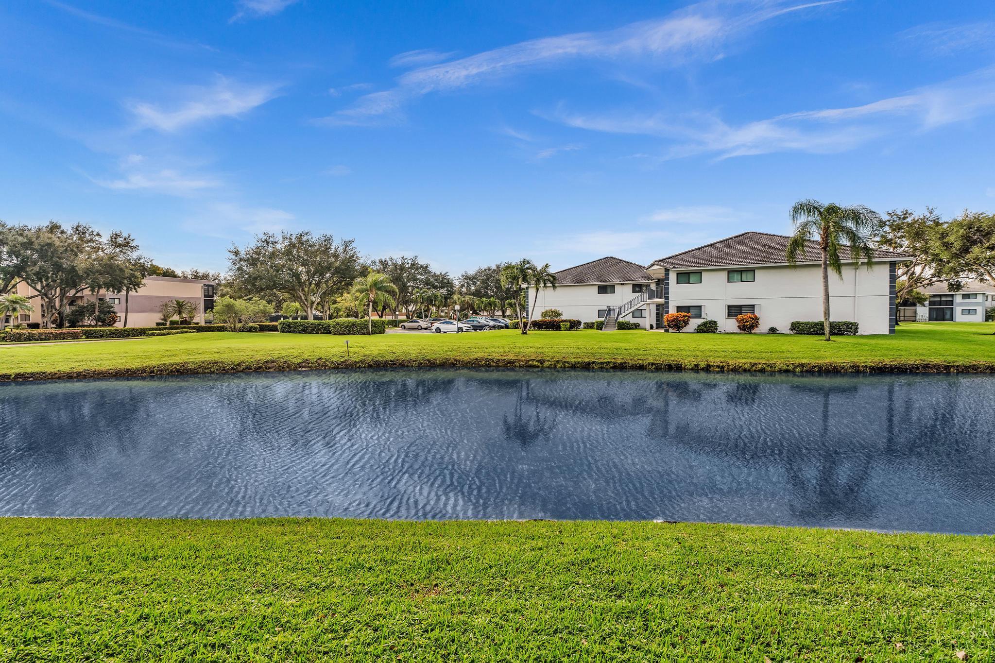 WATERSEDGE AT THE LAKES O - Residential