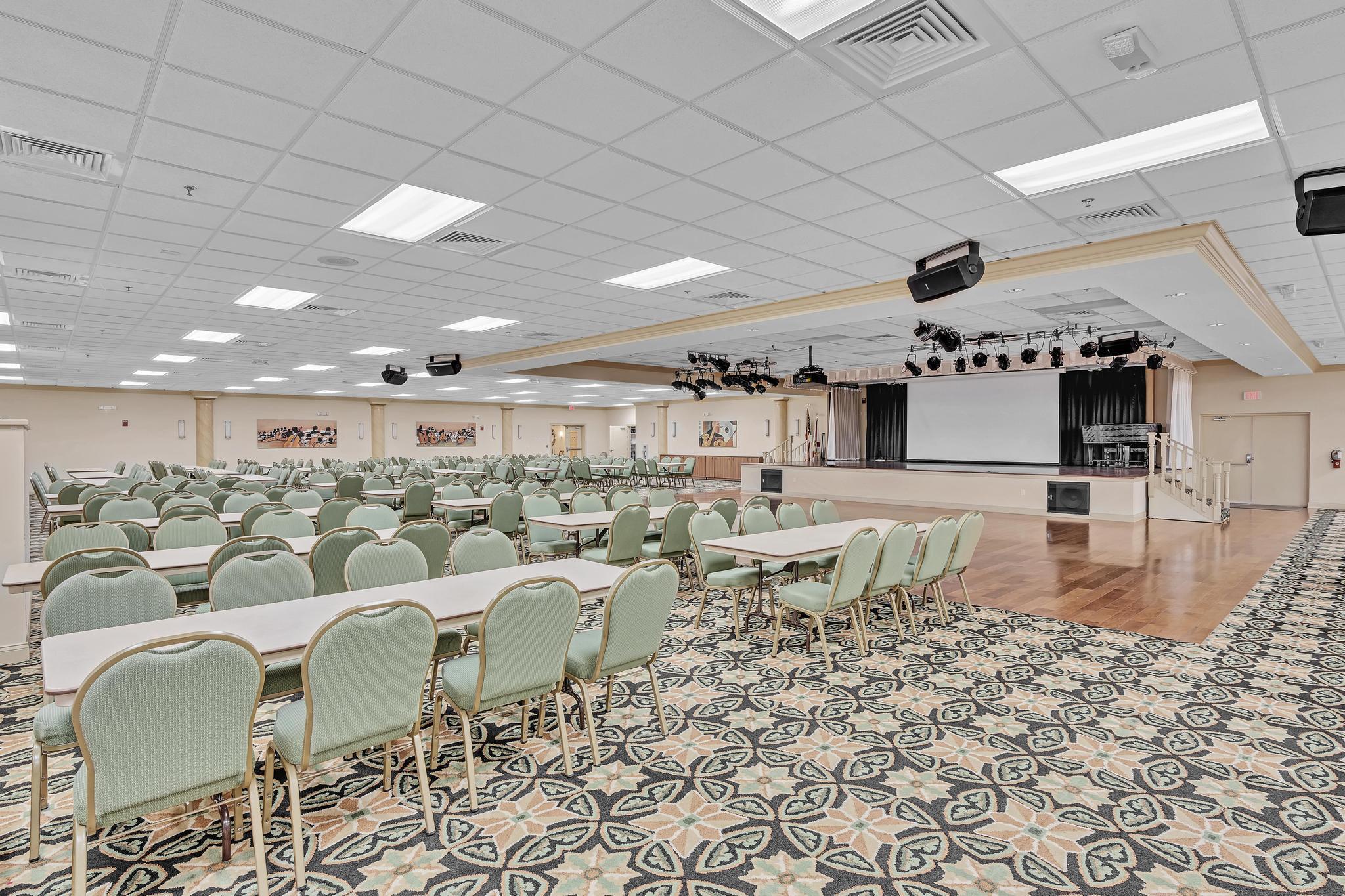 WATERSEDGE AT THE LAKES O - Residential