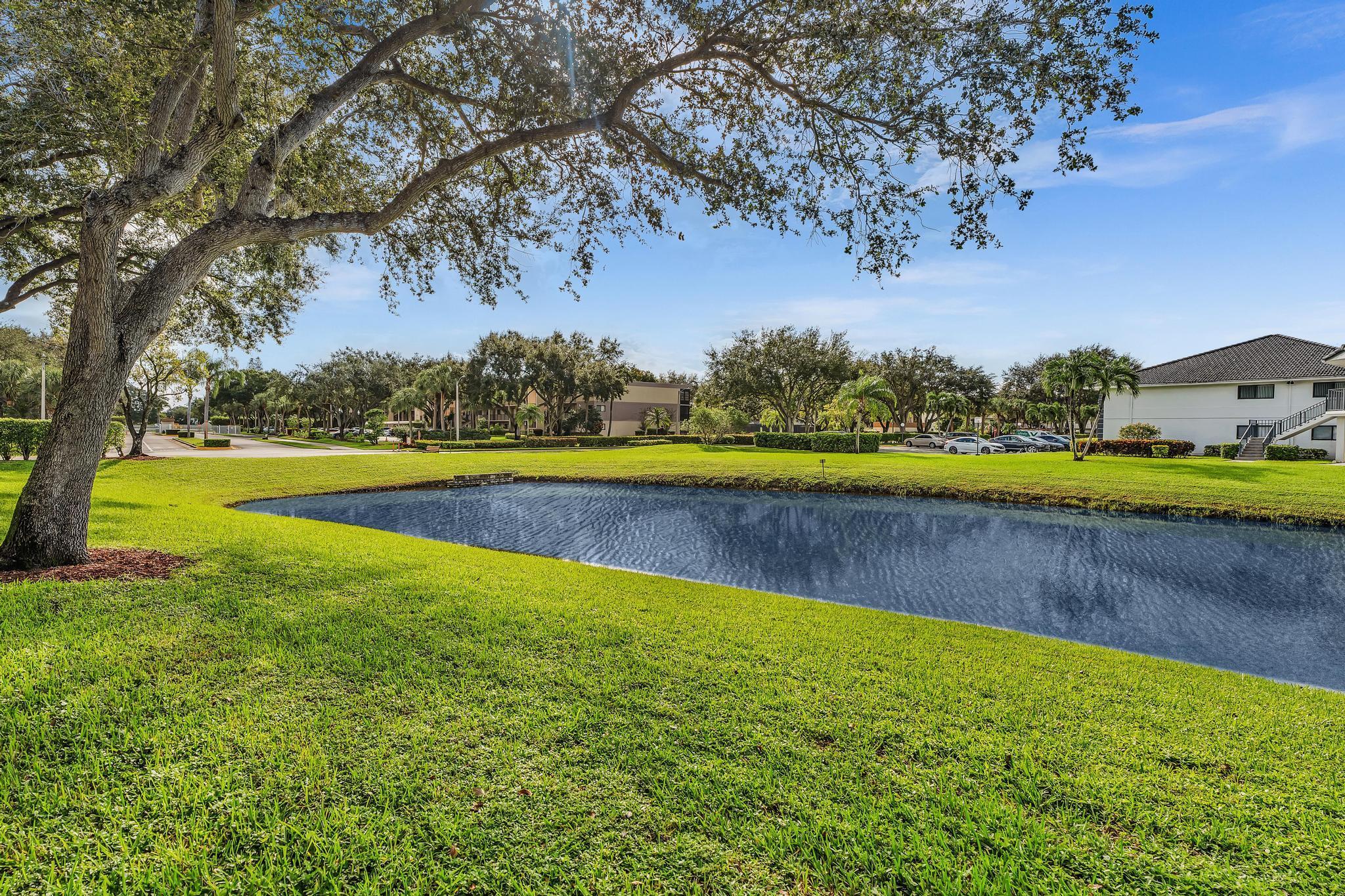 WATERSEDGE AT THE LAKES O - Residential