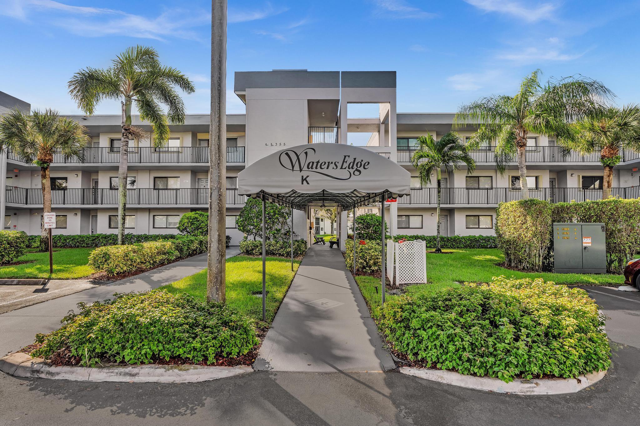 WATERSEDGE AT THE LAKES O - Residential