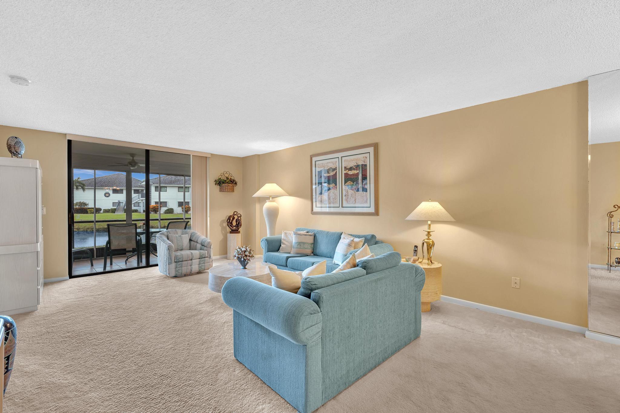 WATERSEDGE AT THE LAKES O - Residential