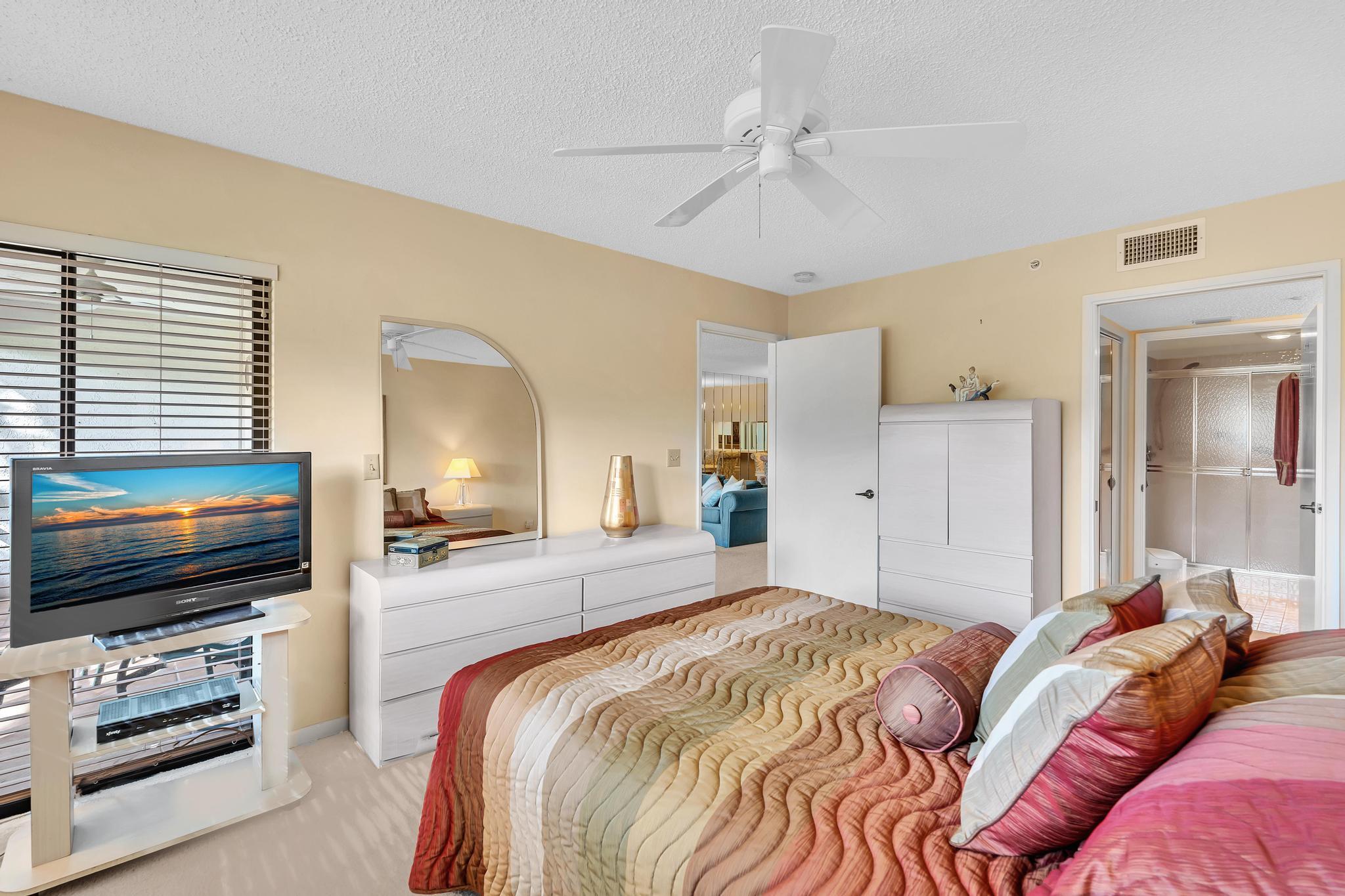 WATERSEDGE AT THE LAKES O - Residential