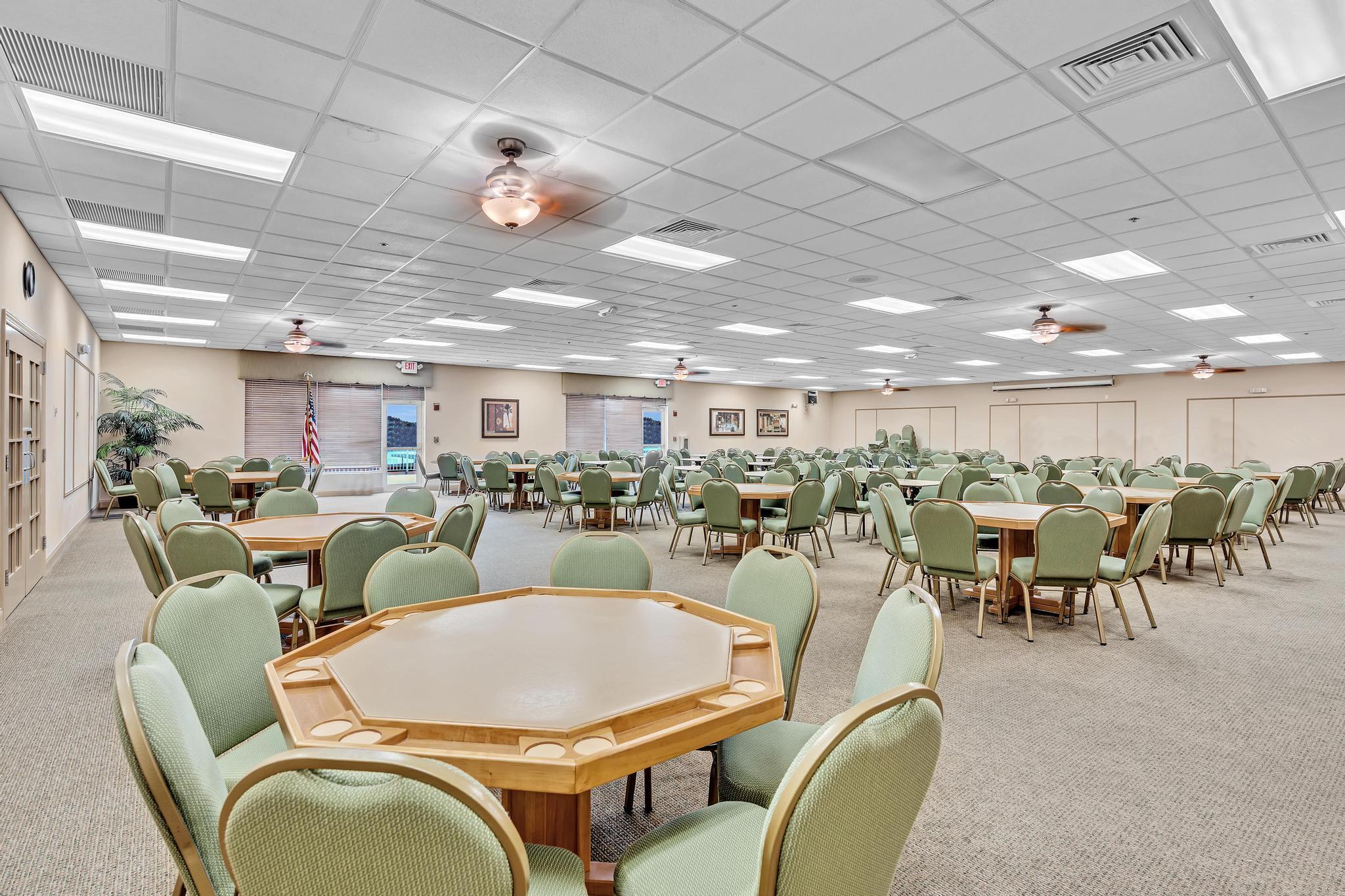 WATERSEDGE AT THE LAKES O - Residential