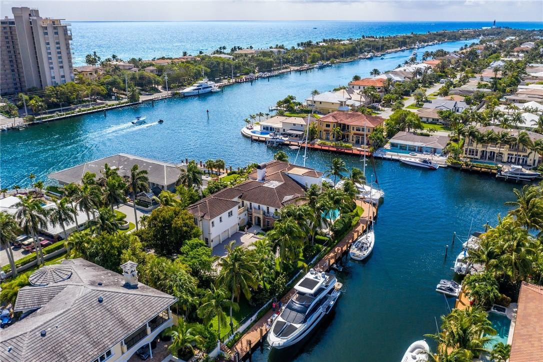 VENETIAN ISLES - Residential