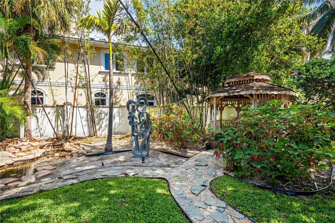 VENETIAN ISLES - Residential