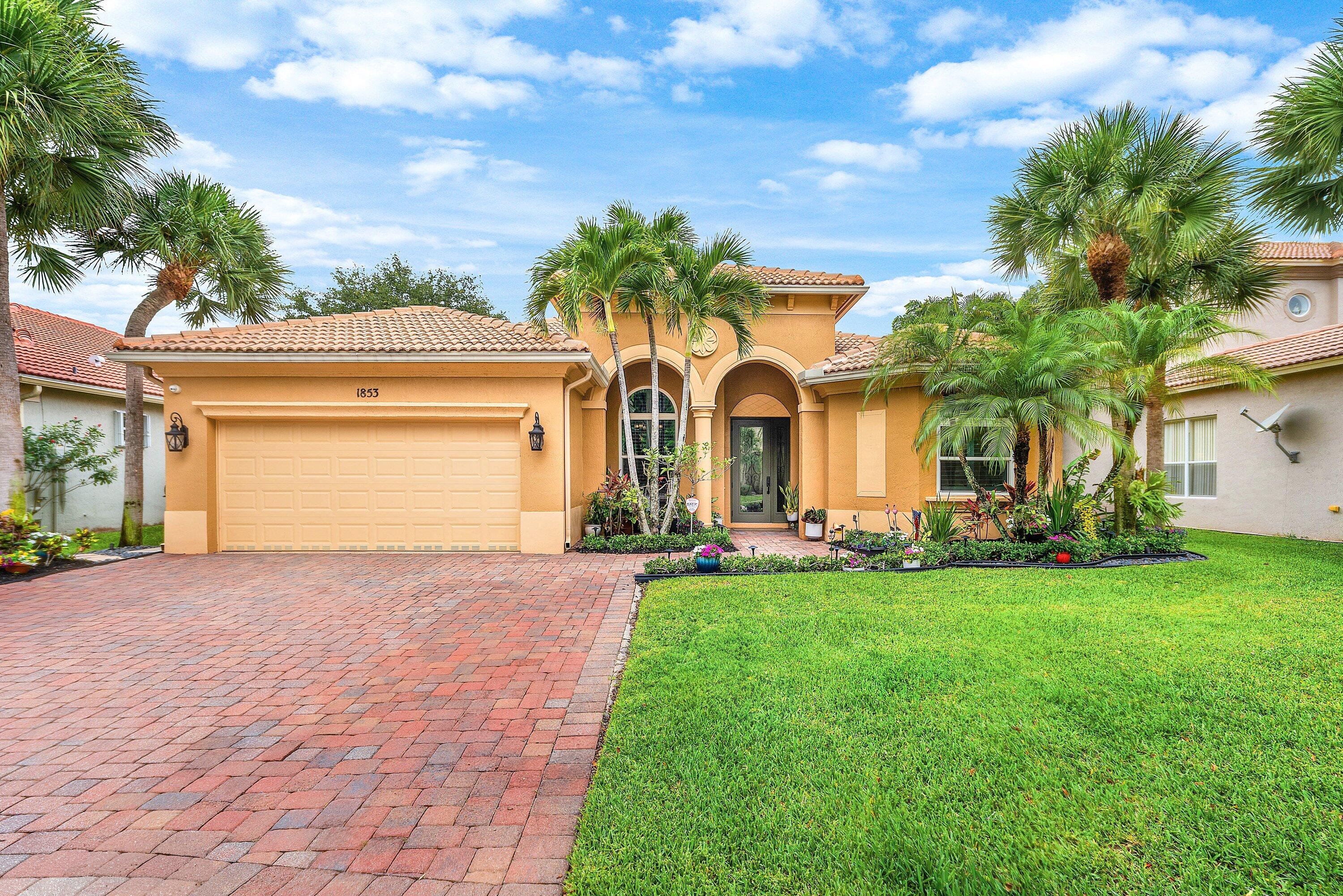 1853 Palisades Drive