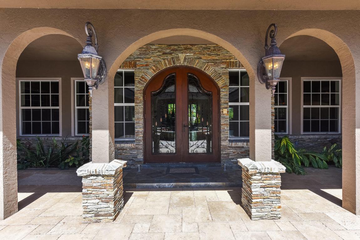 5205 SW Honey Terrace