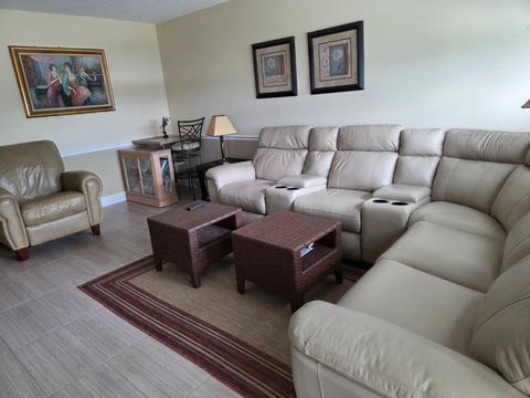 Property photo of 4023 Newport H, Deerfield Beach, FL 33442