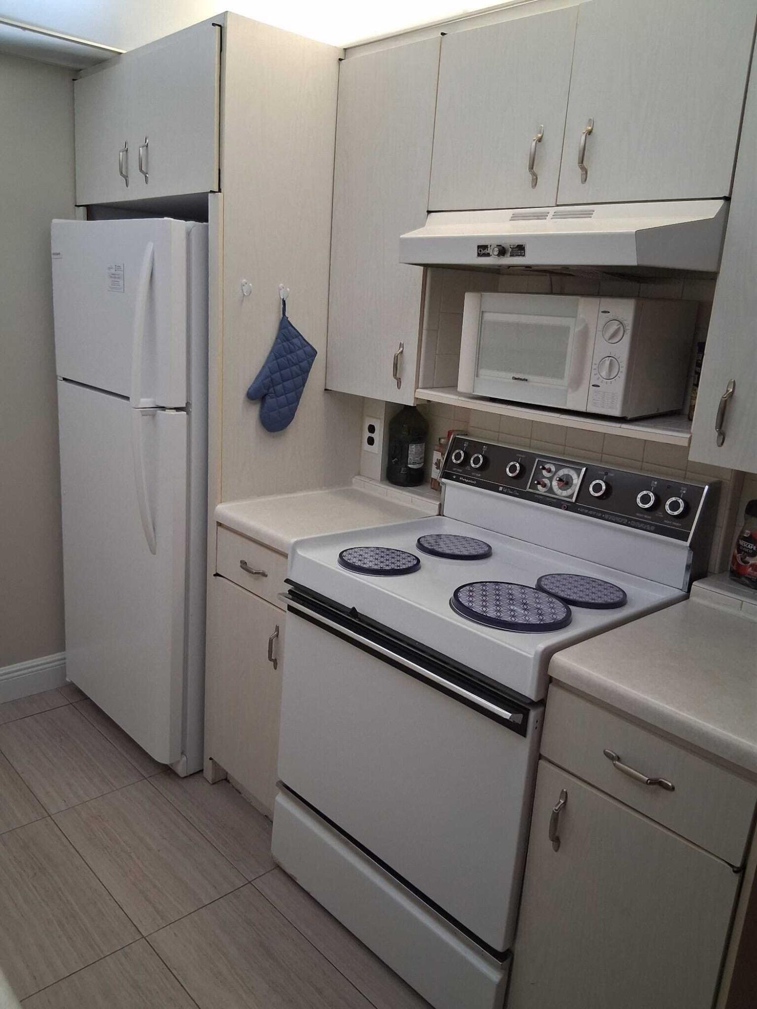 NEWPORT H CONDO - Residential