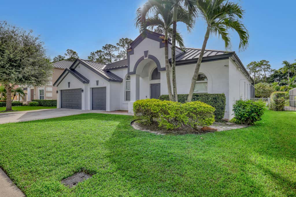 Photo of 15818 Glen Willow Lane, Wellington, FL 33414 (MLS # R11133323)