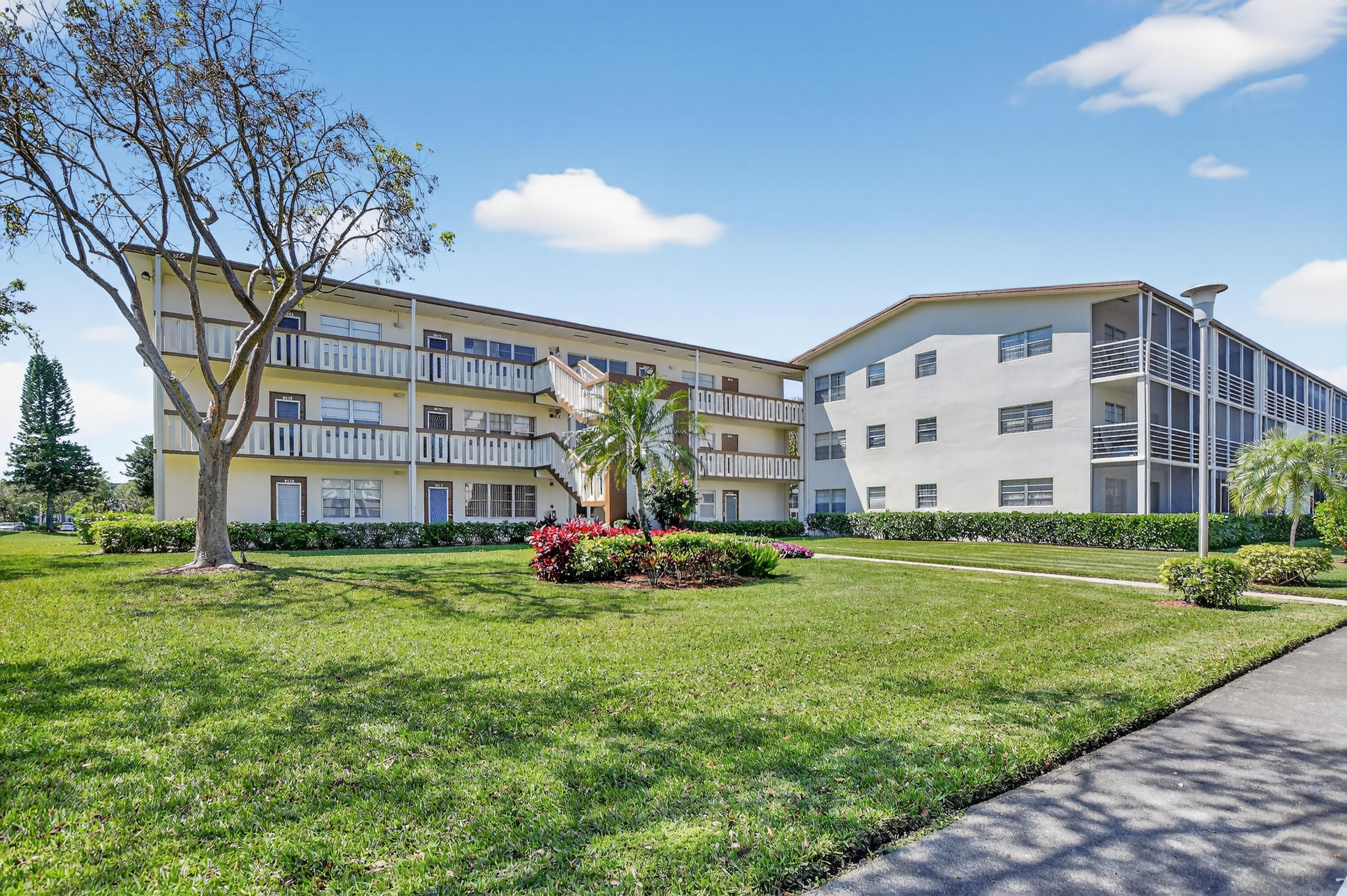 MANSFIELD AT CENTURY VILLAGE CONDO - Residential