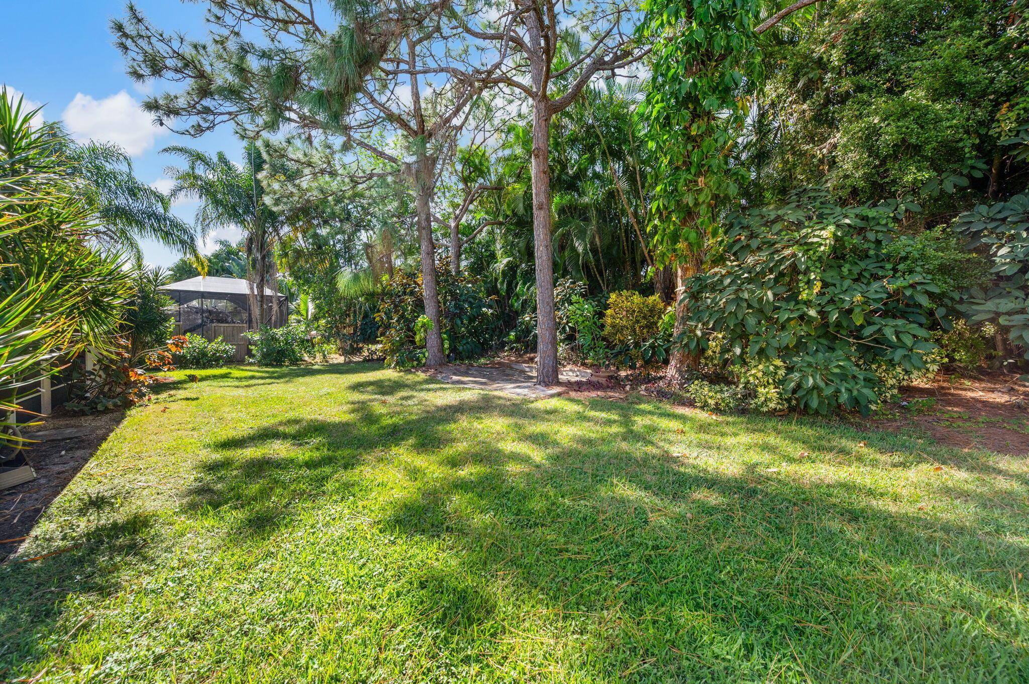 COUNTRY CLUB POINTE - Residential