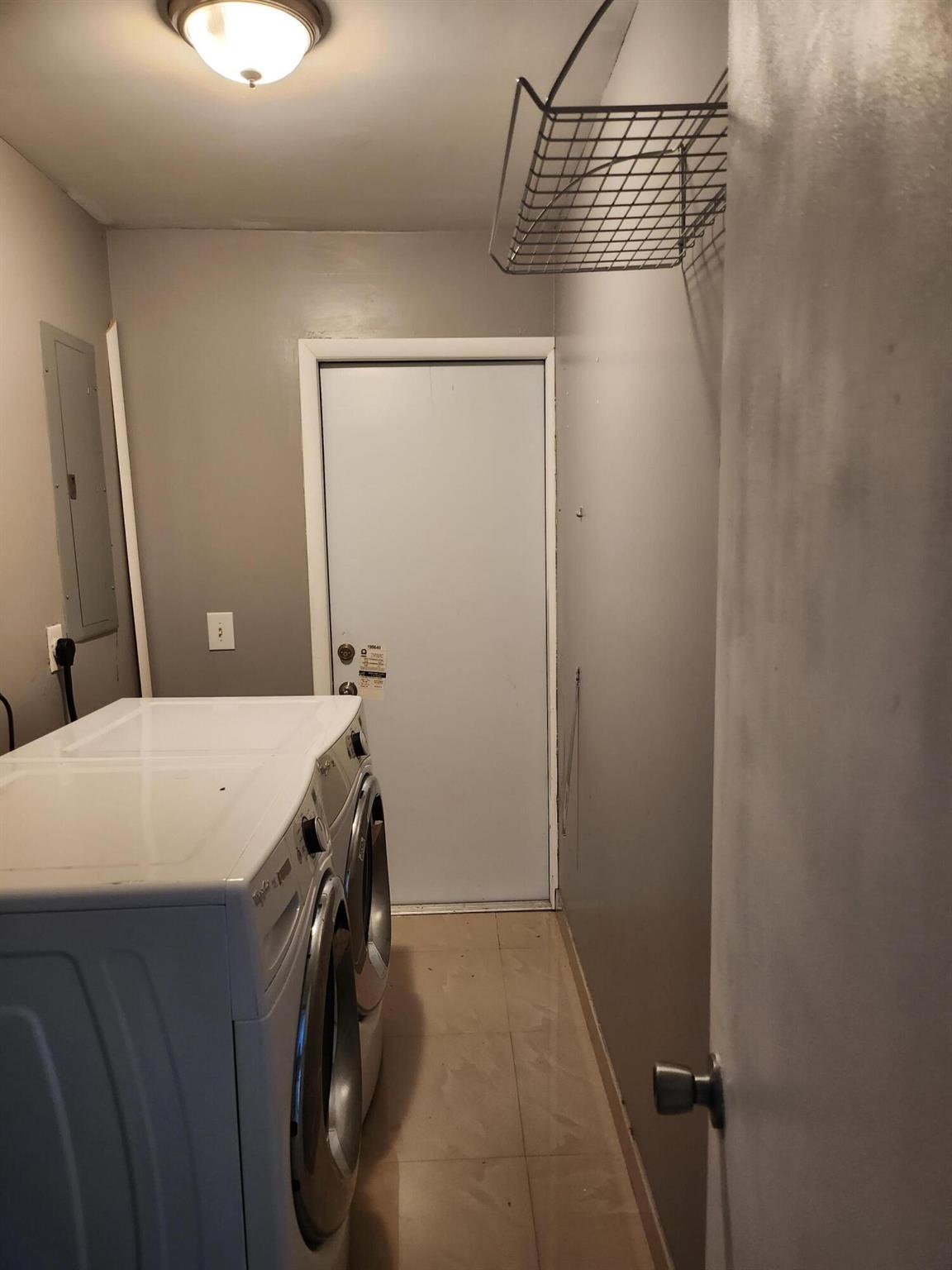 KING ARTHUR ESTATES - Residential Lease