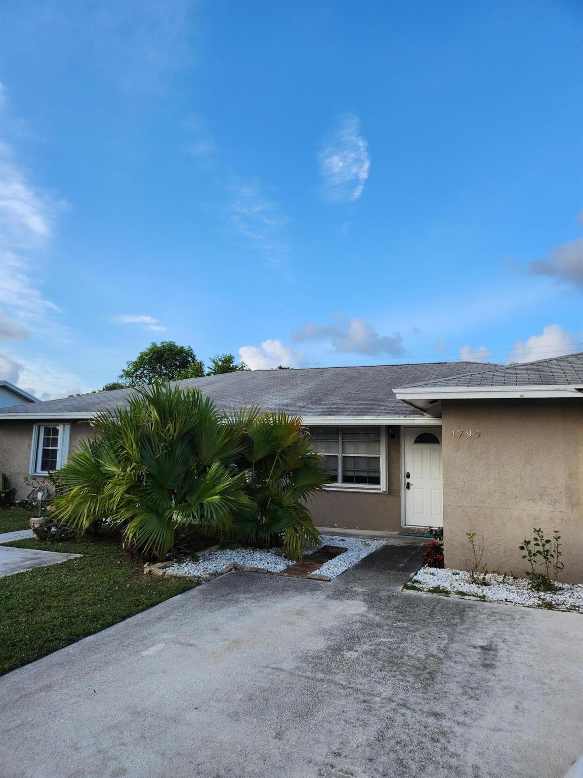 KING ARTHUR ESTATES - Residential Lease