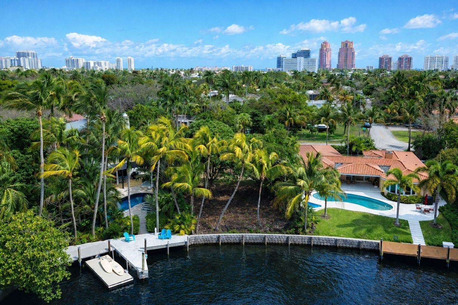 2405 MIDDLE RIVER Drive