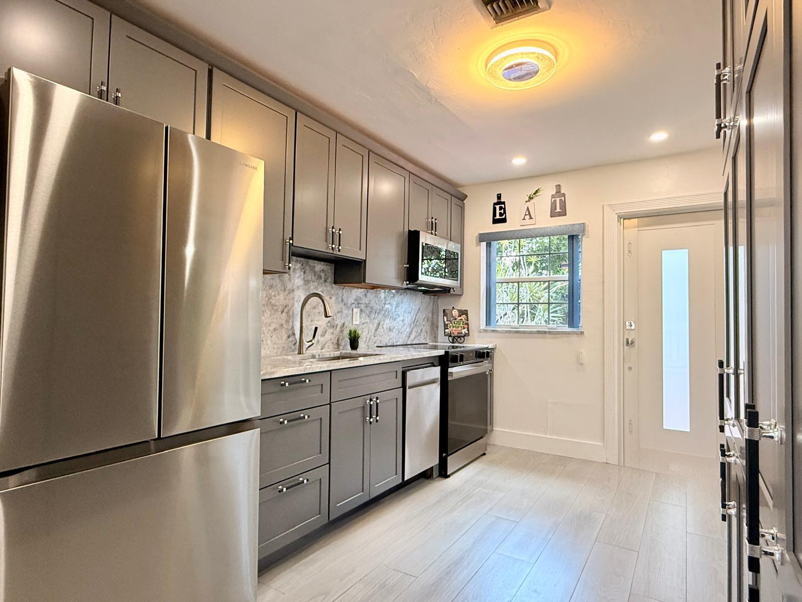 230 NW 52nd Ct