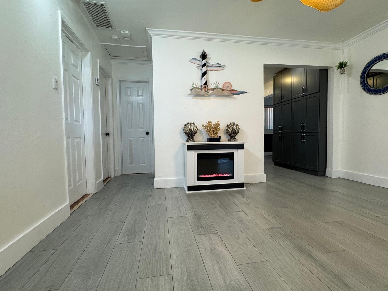 230 NW 52nd Ct