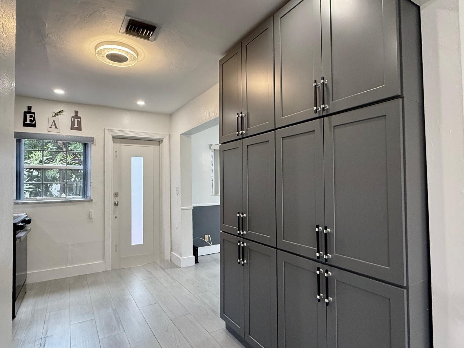 230 NW 52nd Ct