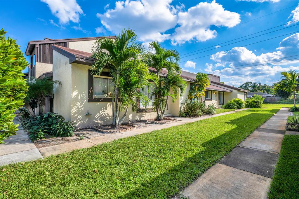 Forest Condo - Residential