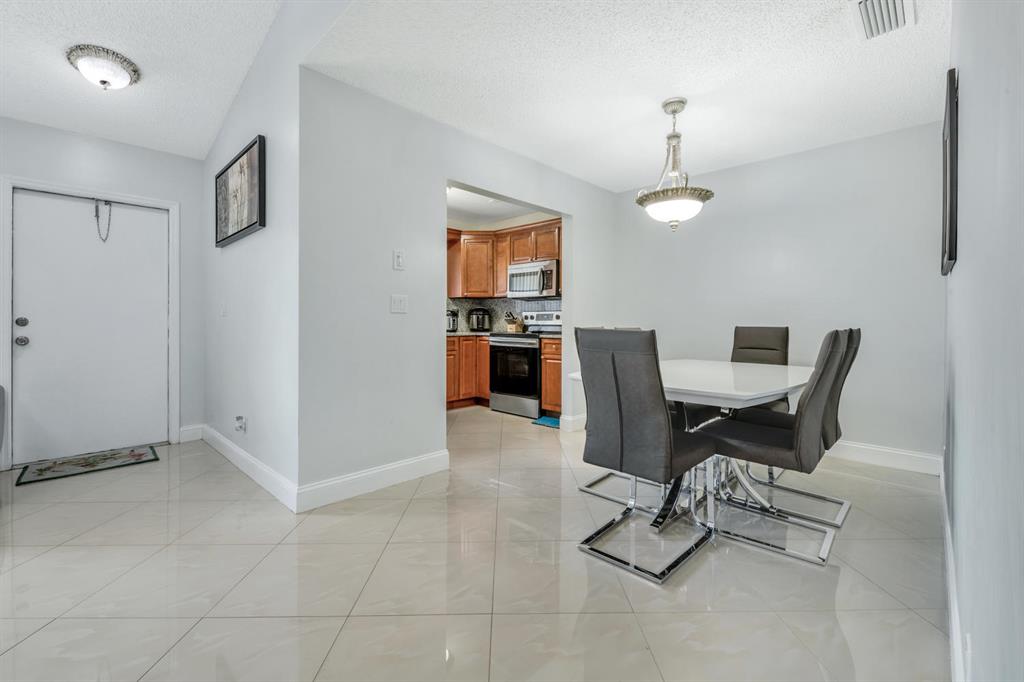 Forest Condo - Residential