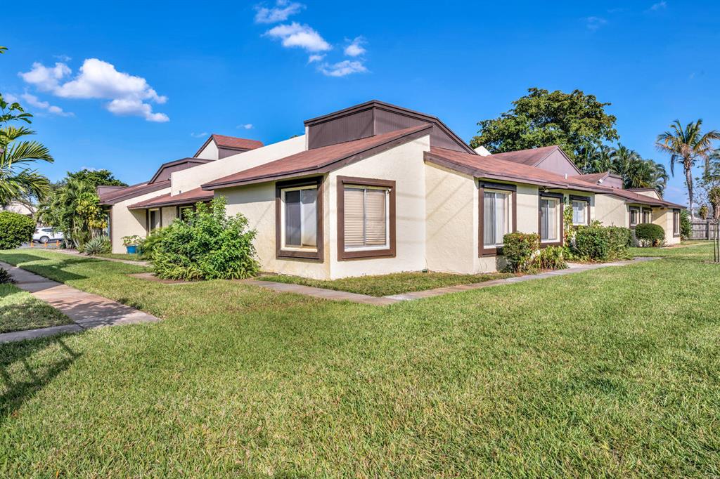 Forest Condo - Residential