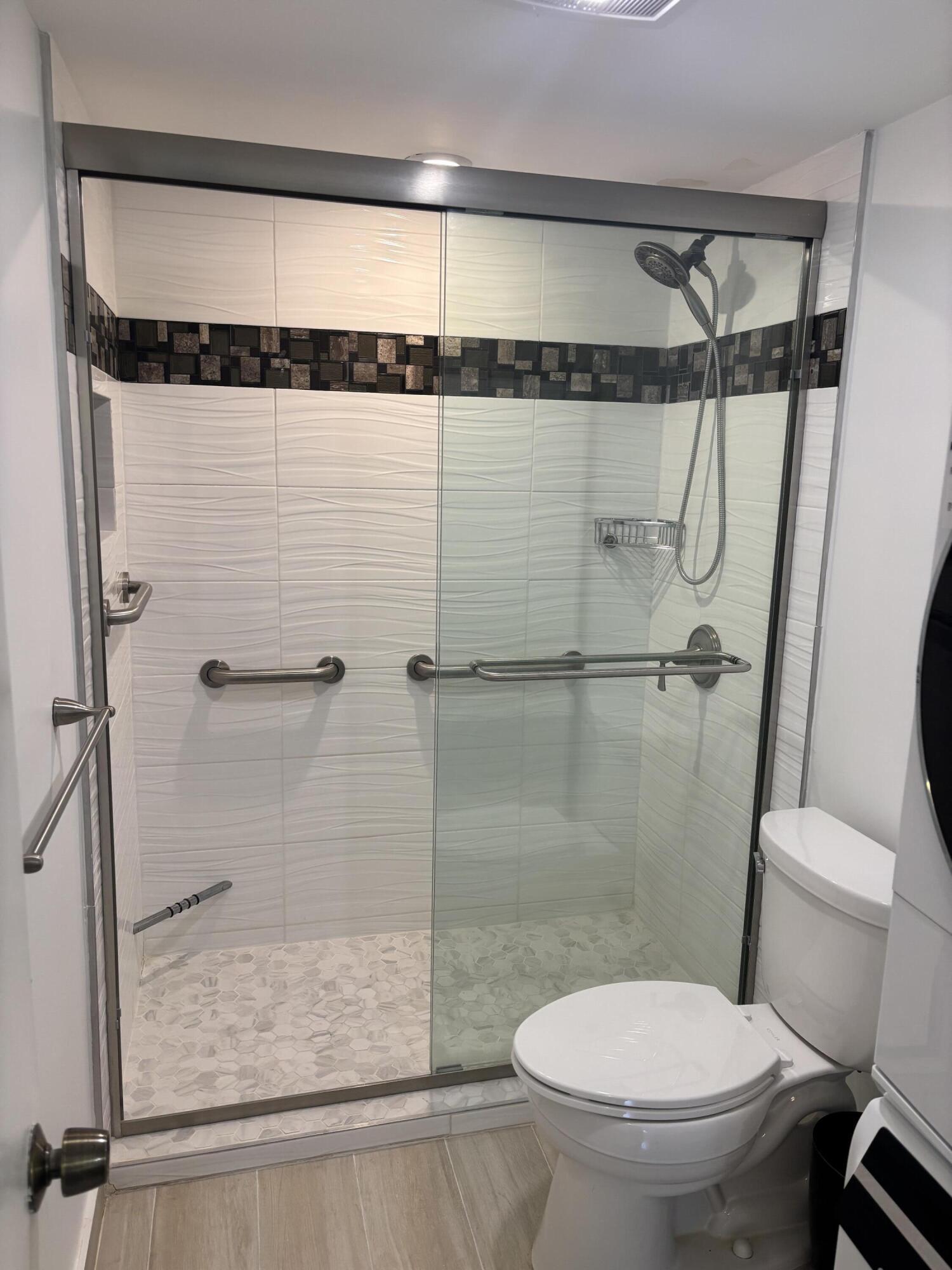 REGENCY HIGHLAND CLUB CONDO - Residential