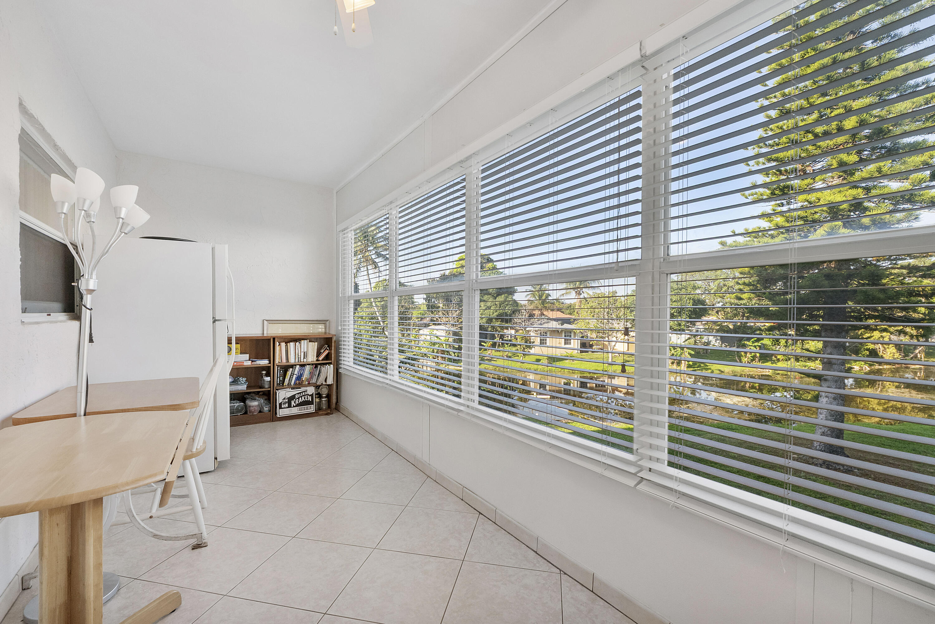 GARNET CONDO - Residential