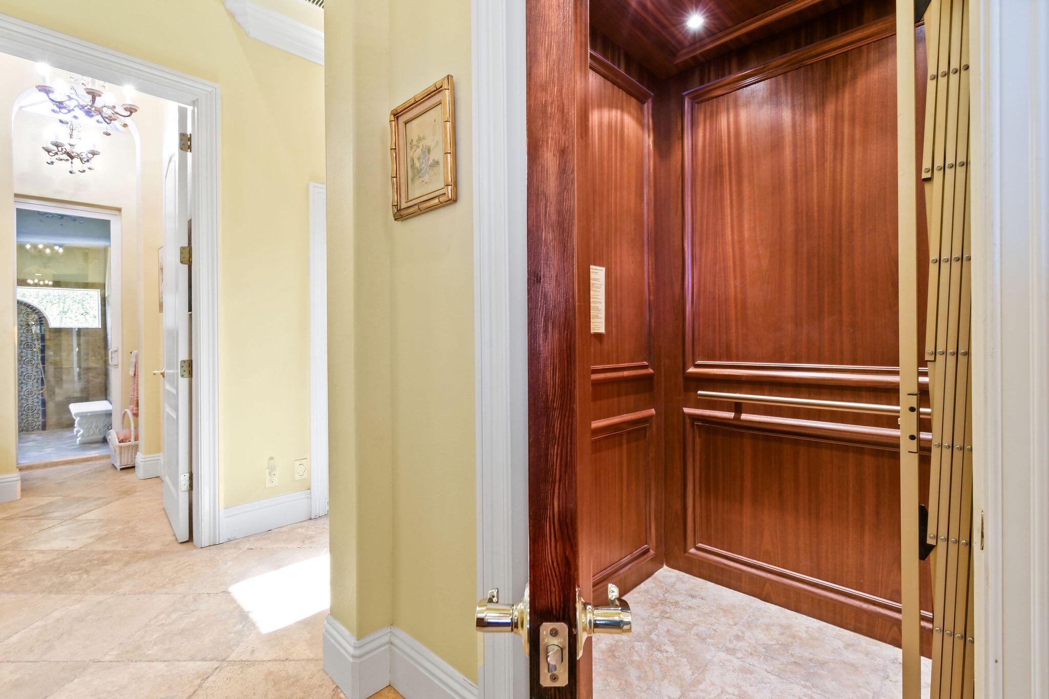 JUPITER HEIGHTS - Residential