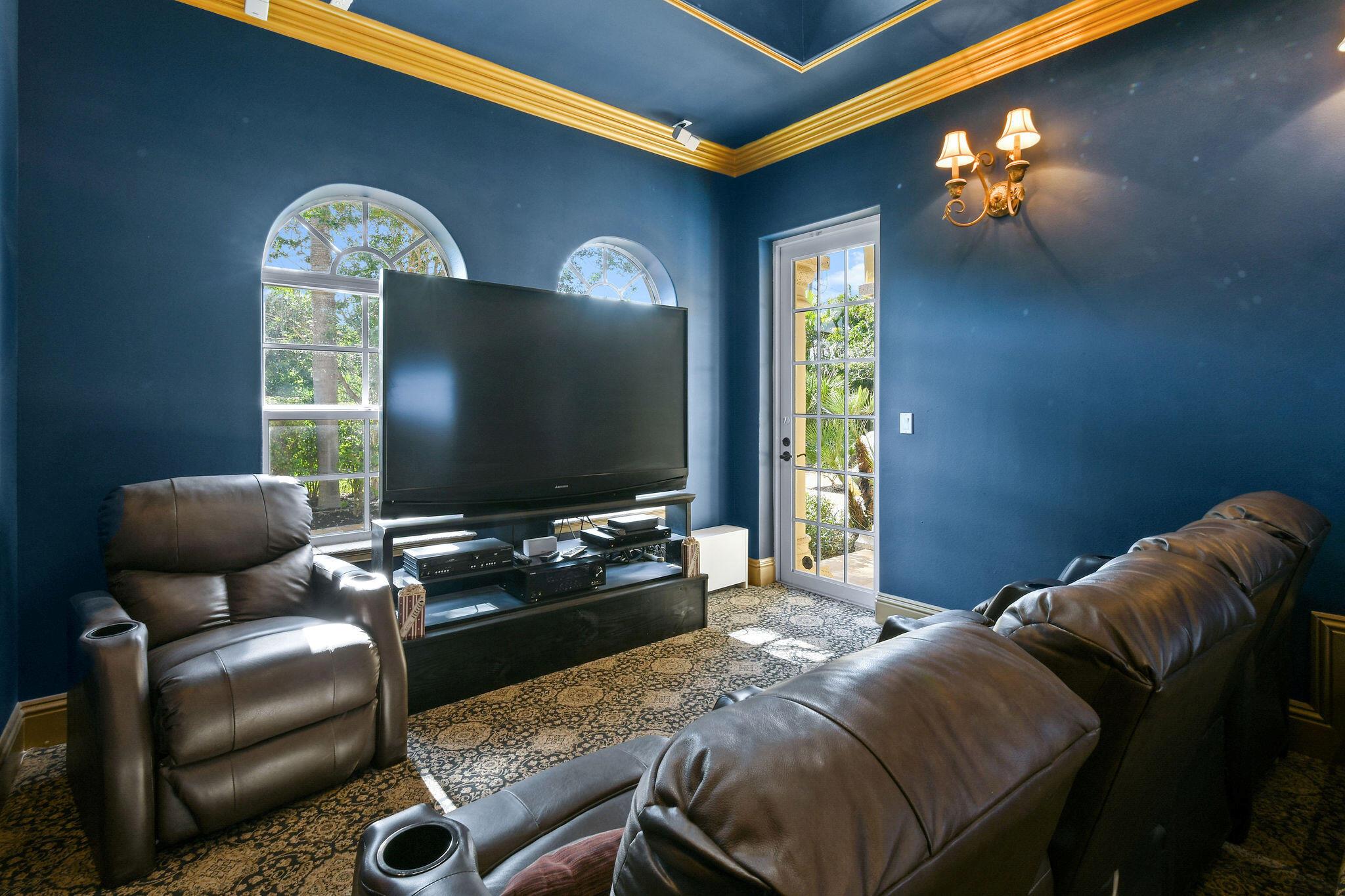 JUPITER HEIGHTS - Residential