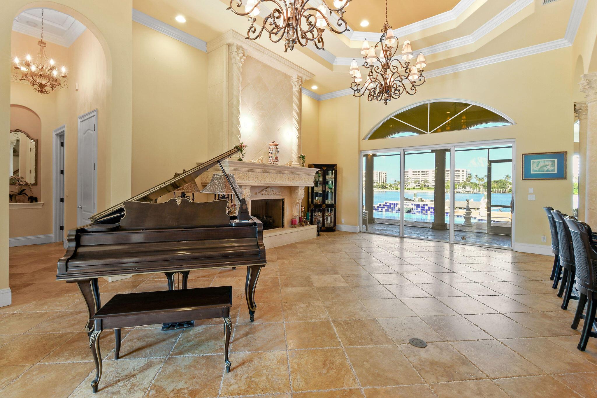 JUPITER HEIGHTS - Residential