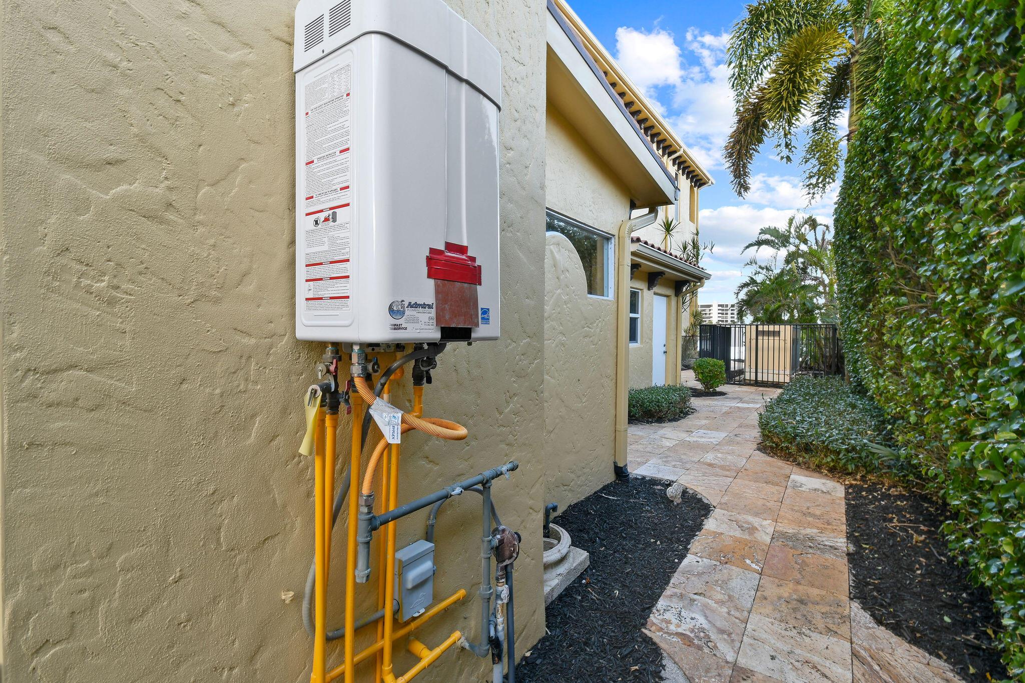 JUPITER HEIGHTS - Residential