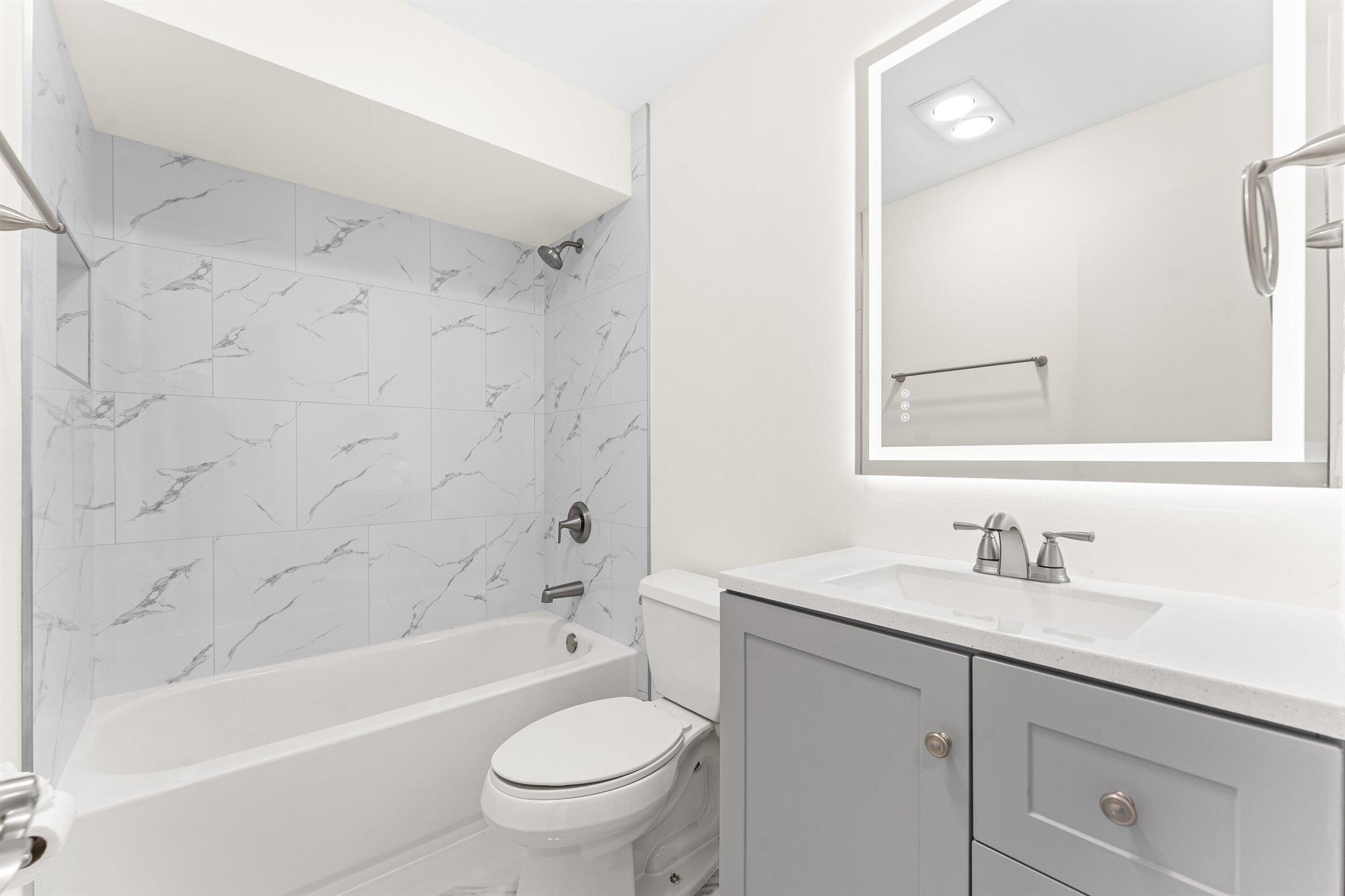 SANDALFOOT BLVD APTS COND - Residential Lease