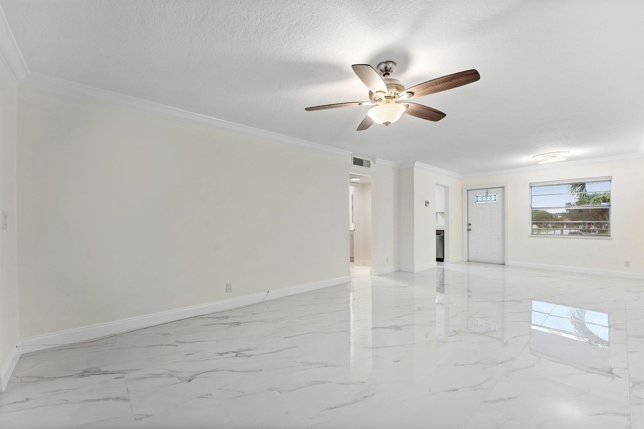 SANDALFOOT BLVD APTS COND - Residential Lease