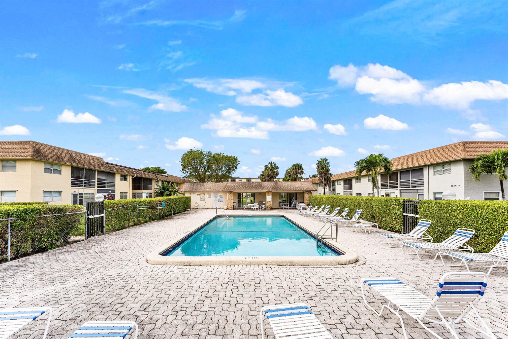 SANDALFOOT BLVD APTS COND - Residential Lease