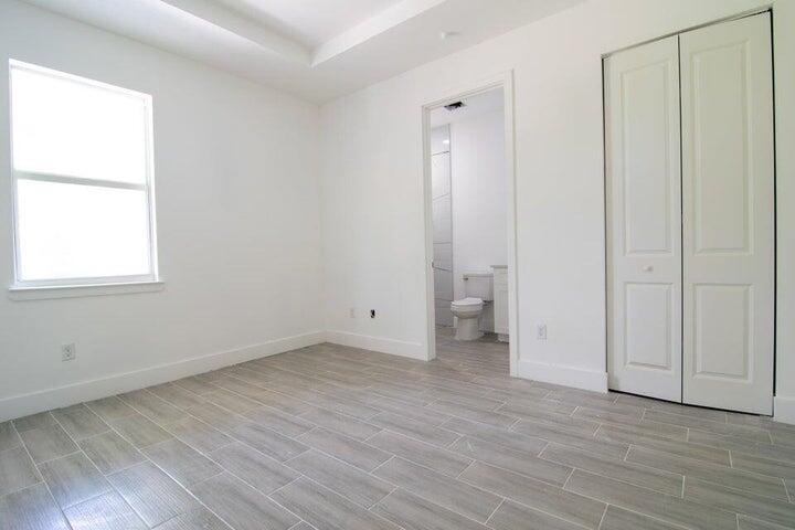 ROTONDA PEBBLE BEACH - Residential Income