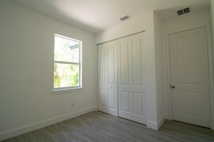 ROTONDA PEBBLE BEACH - Residential Income