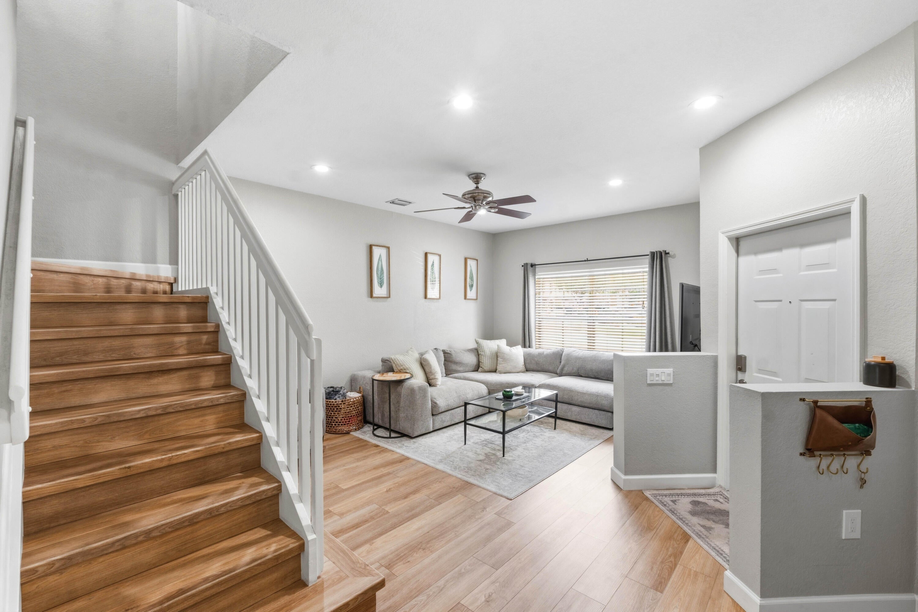 3469 Merrick Lane 402