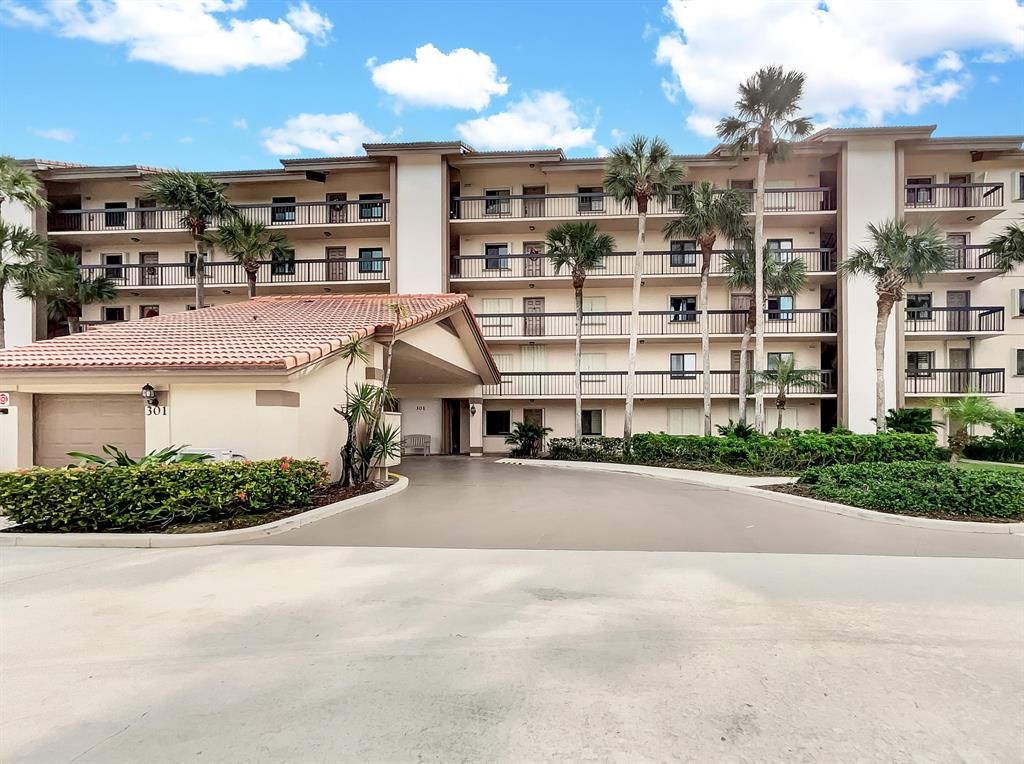 Photo of 301 Ocean Bluffs Boulevard #406, Jupiter, FL 33477 (MLS # R10853603)