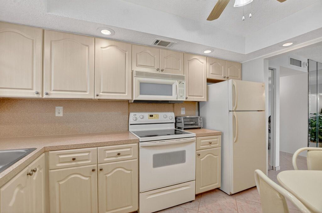 Photo of 544 Piedmont L, Delray Beach, FL 33484 (MLS # R11110853)