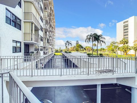 A home in North Palm Beach