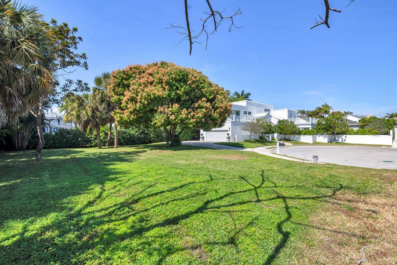 ESTATES OF SOUTH PALM BEACH - Residential