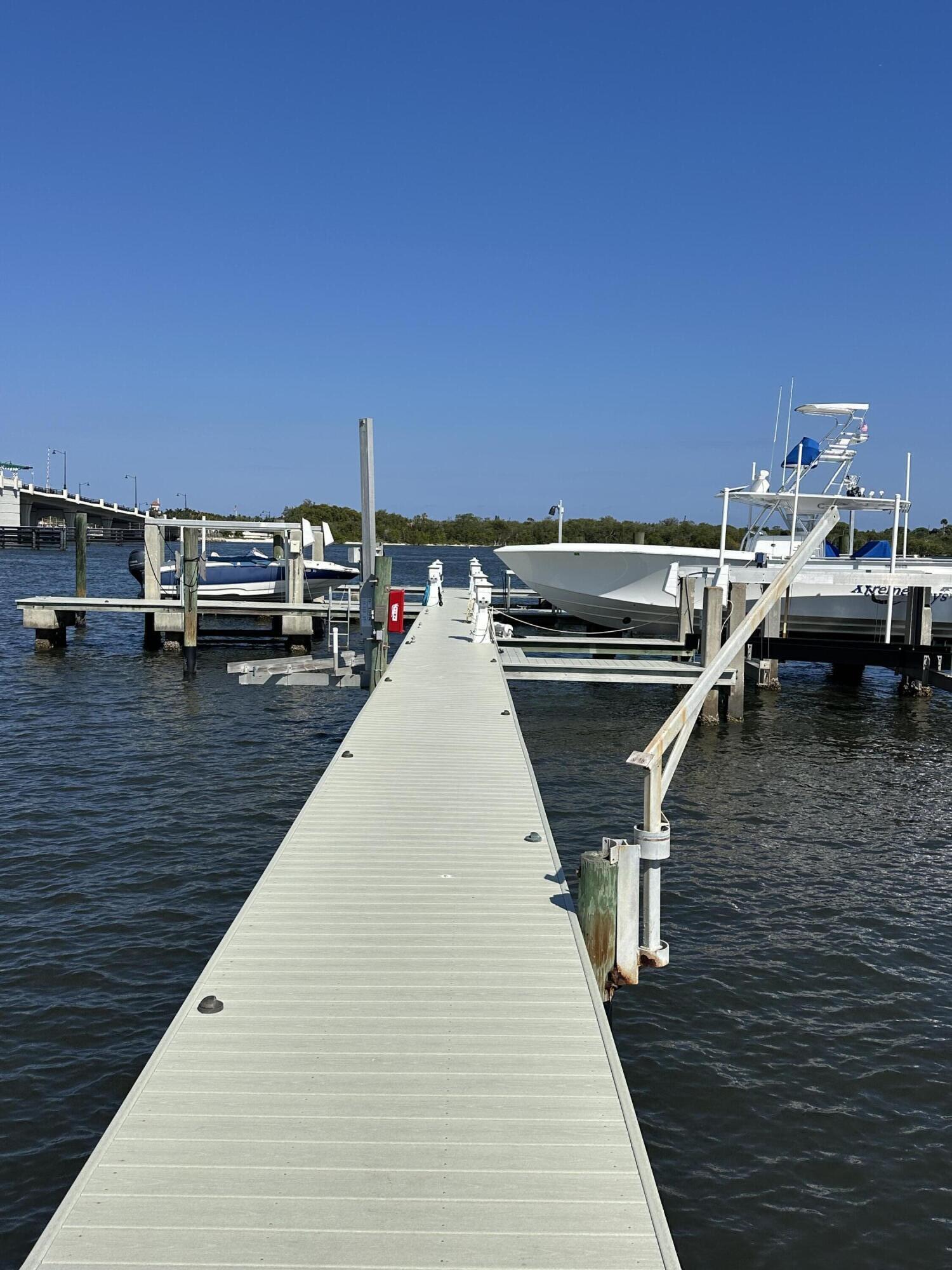 ESTATES OF SOUTH PALM BEACH - Residential