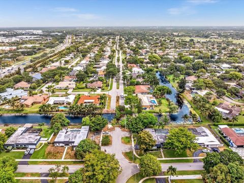 Single Family Residence in Plantation FL 7481 9th St St 64.jpg