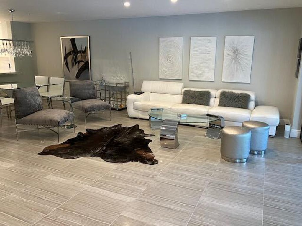 Photo of 6434 Aspen Glen Circle, Boynton Beach, FL 33437 (MLS # B26032222)