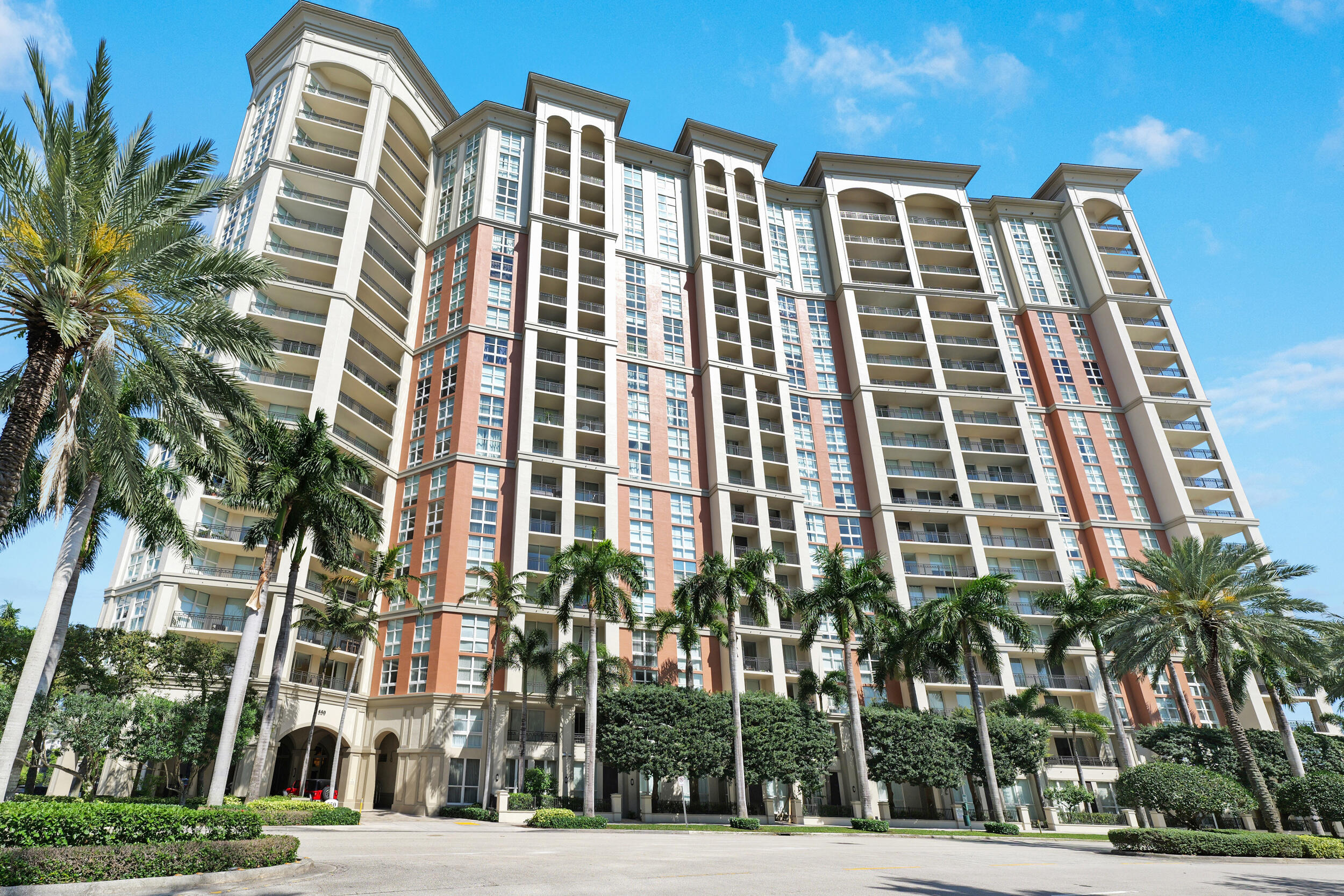 550 Okeechobee Boulevard 622