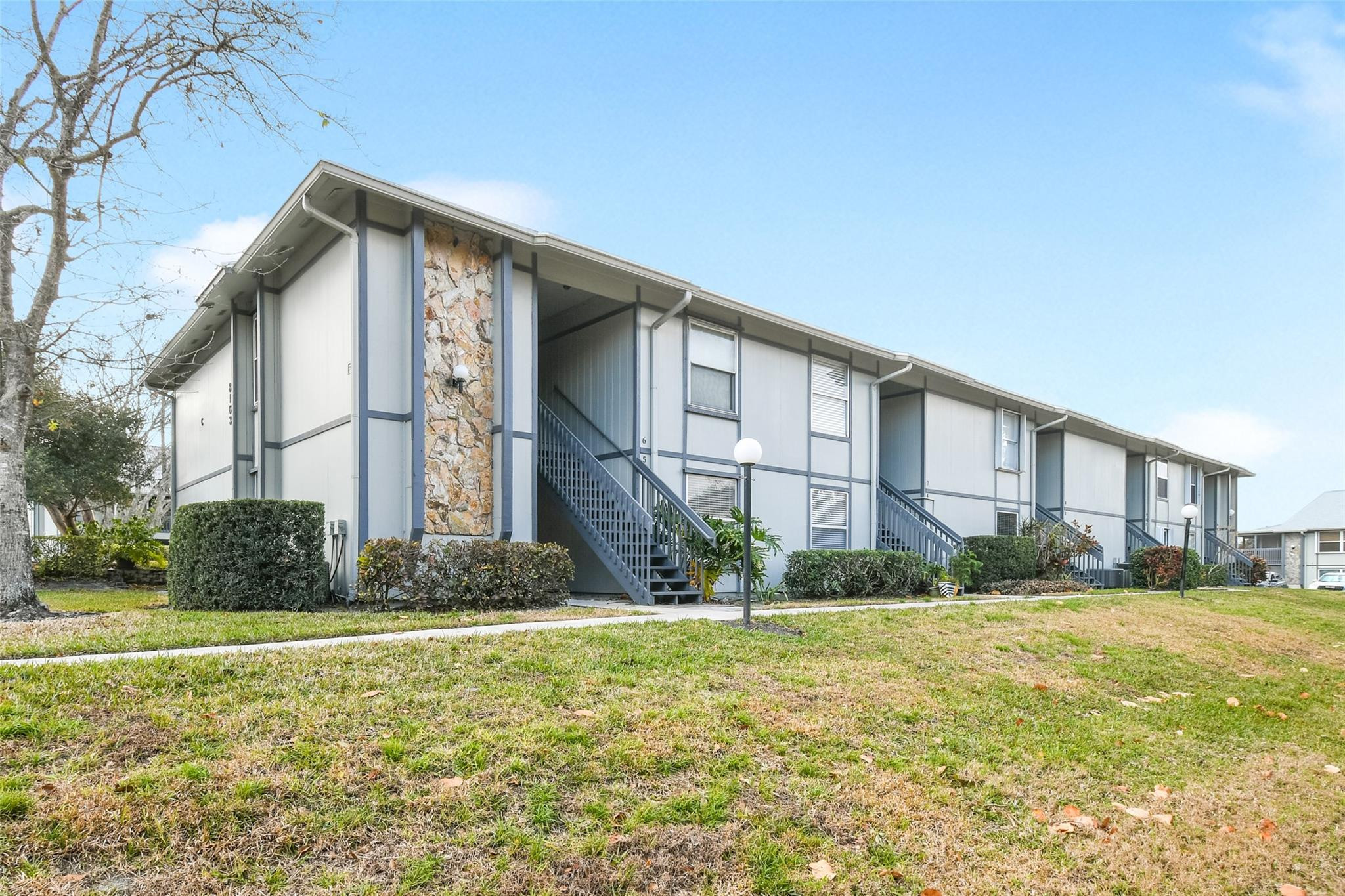 PINECROFT CONDO ALL PH - Residential