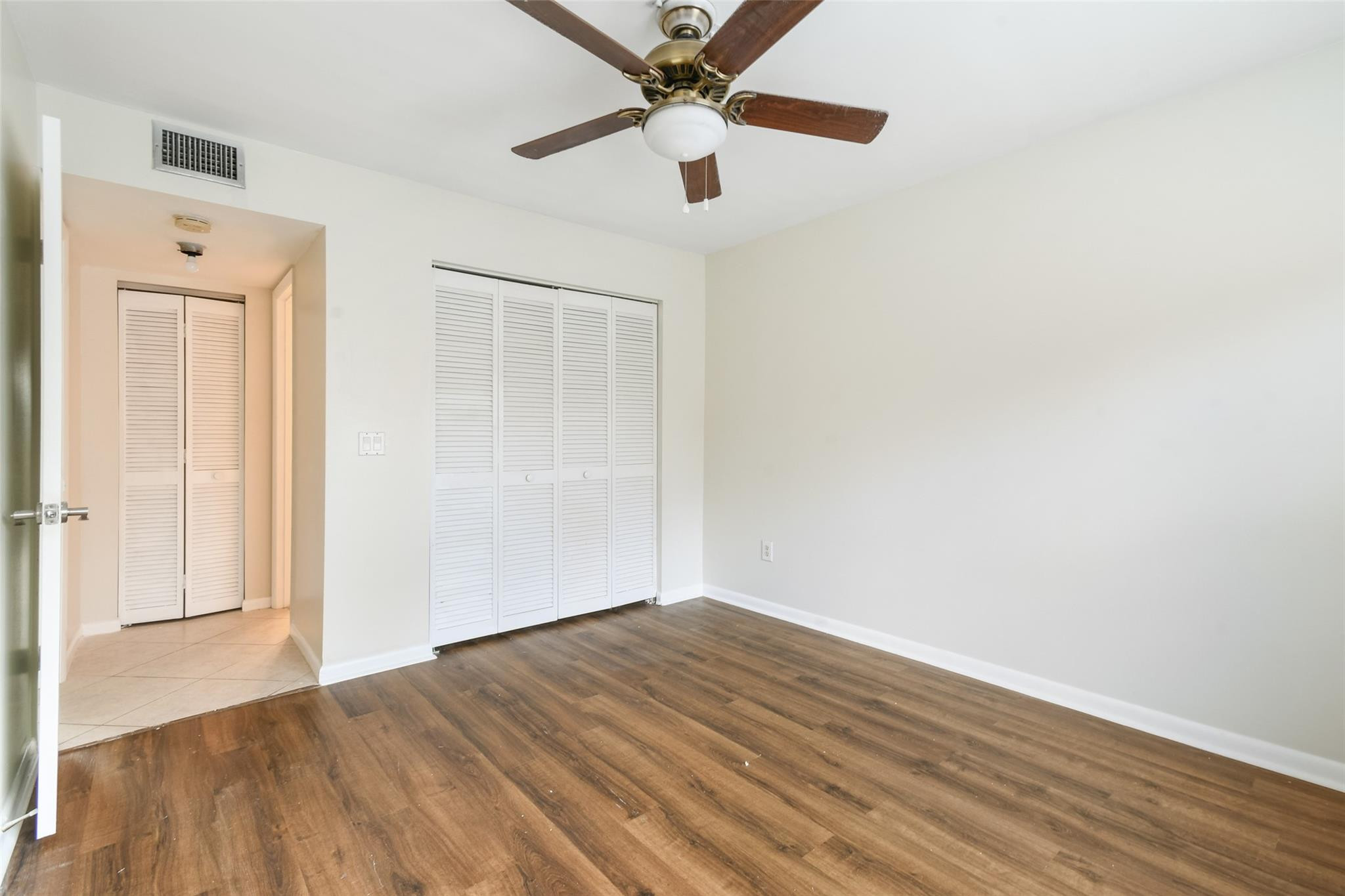 PINECROFT CONDO ALL PH - Residential