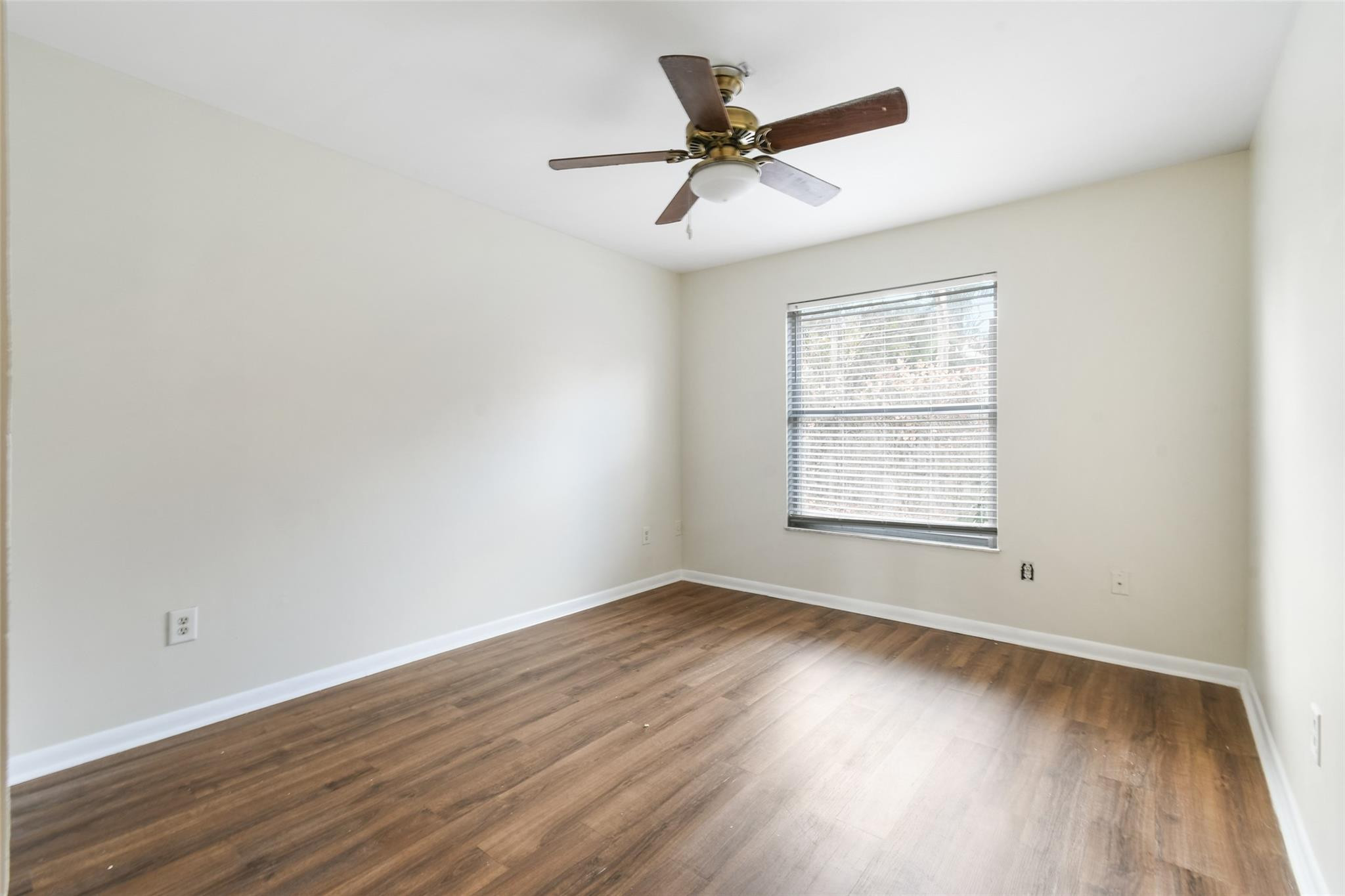 PINECROFT CONDO ALL PH - Residential