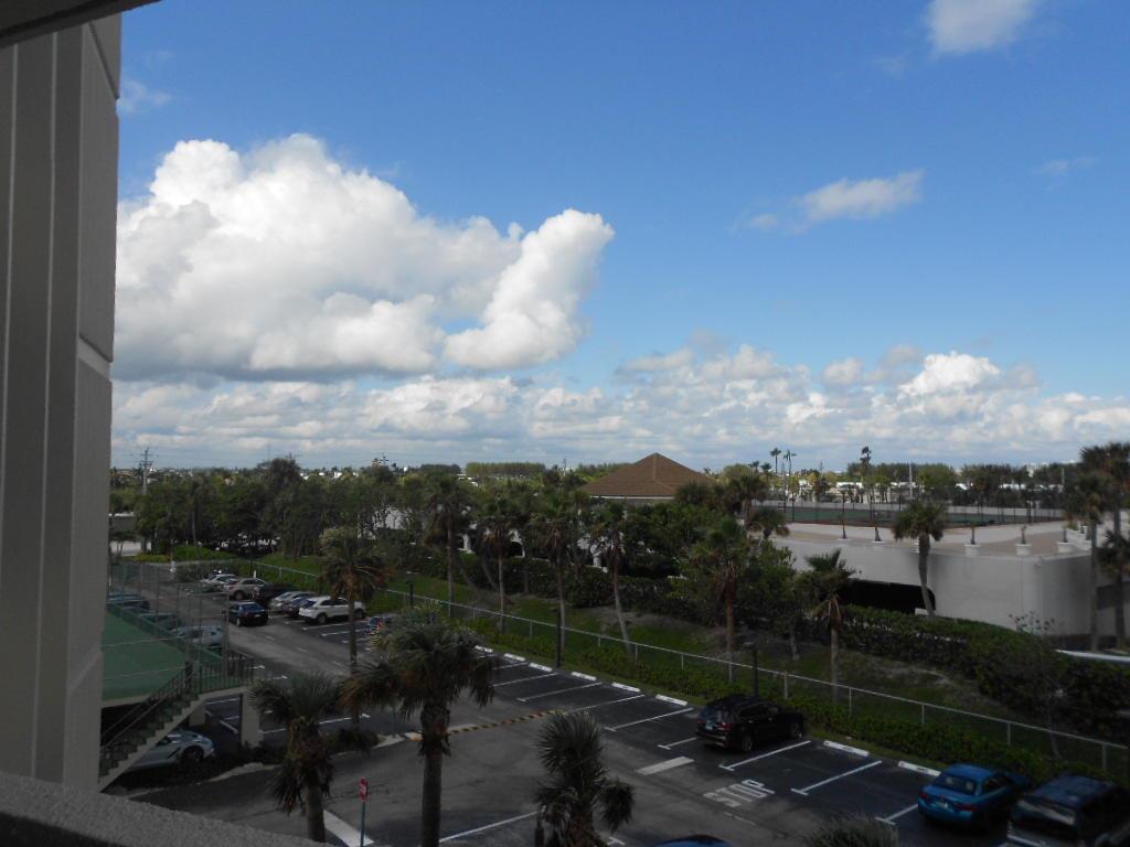 PHOENIX TOWERS CONDO - Residential Lease