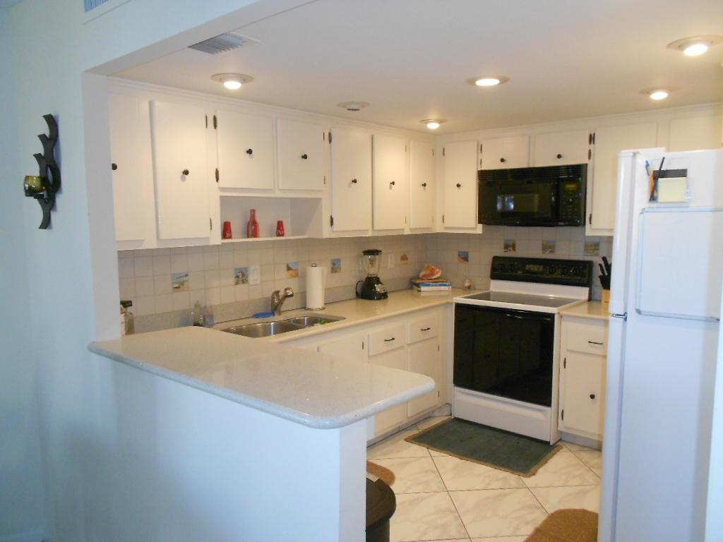 PHOENIX TOWERS CONDO - Residential Lease